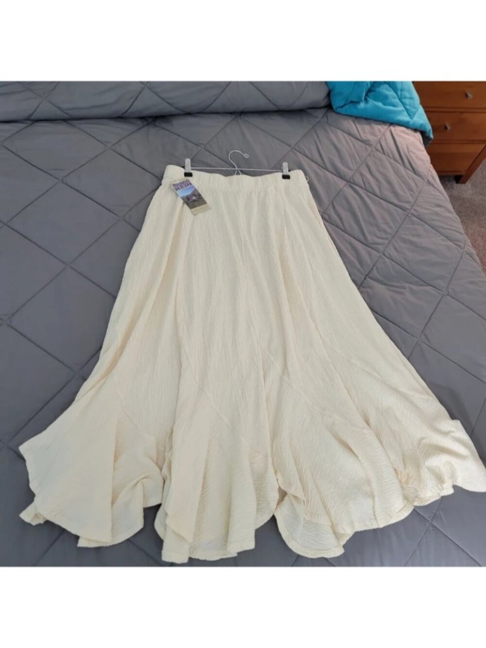 Cream color skirt, never used